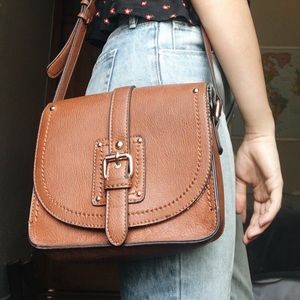 Sole Society cute brown purse with gold buckle!💖